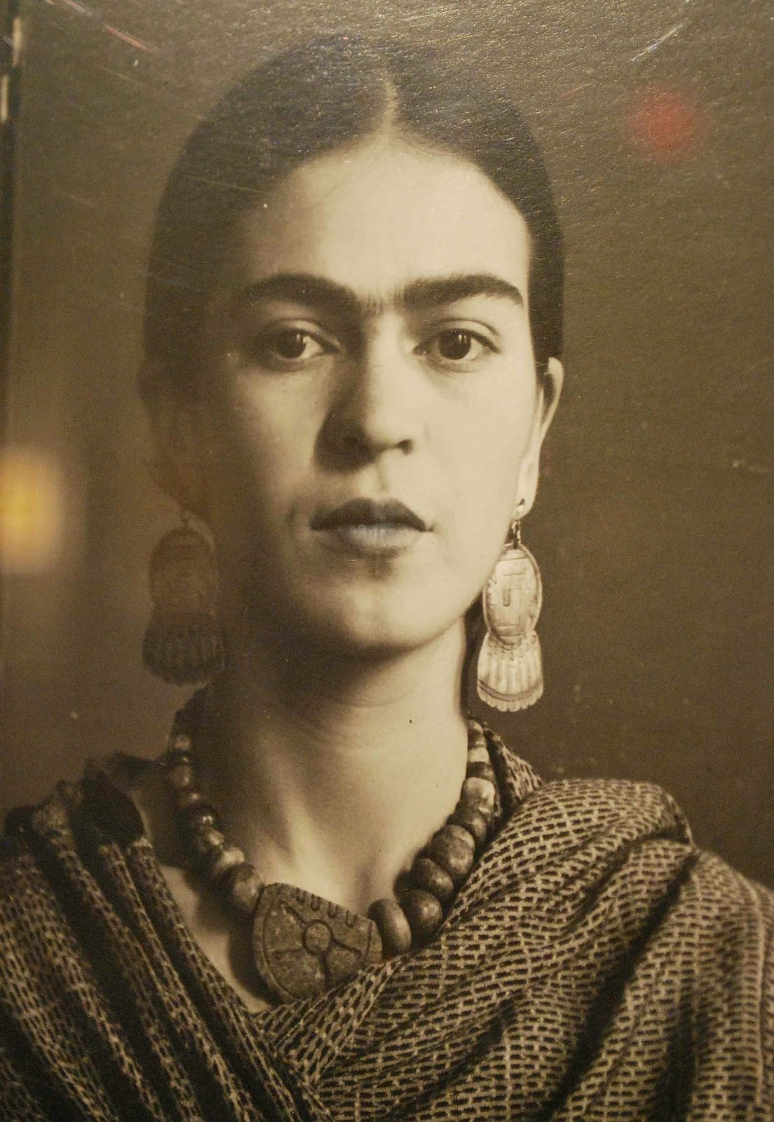 Imogen-Cunningham-detail-Frida-Kahlo-Rivera-San-Francisco-1930-Gelatin ...