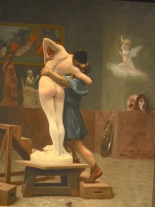 sculpture comes to life